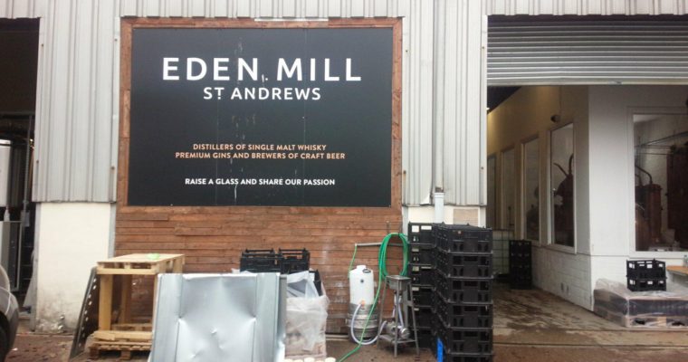 スコッチウイスキーの蒸溜所へ行ってきました。