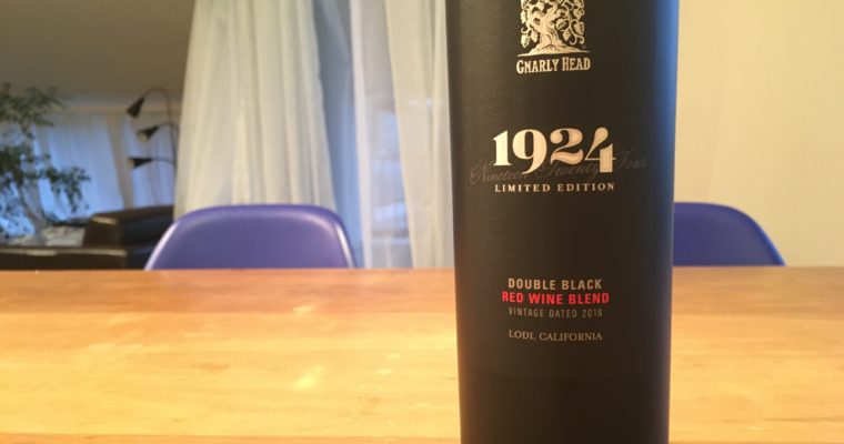 世界で最も売れているZinfandel カリフォルニアのGnarly Headのプレミアムレベル